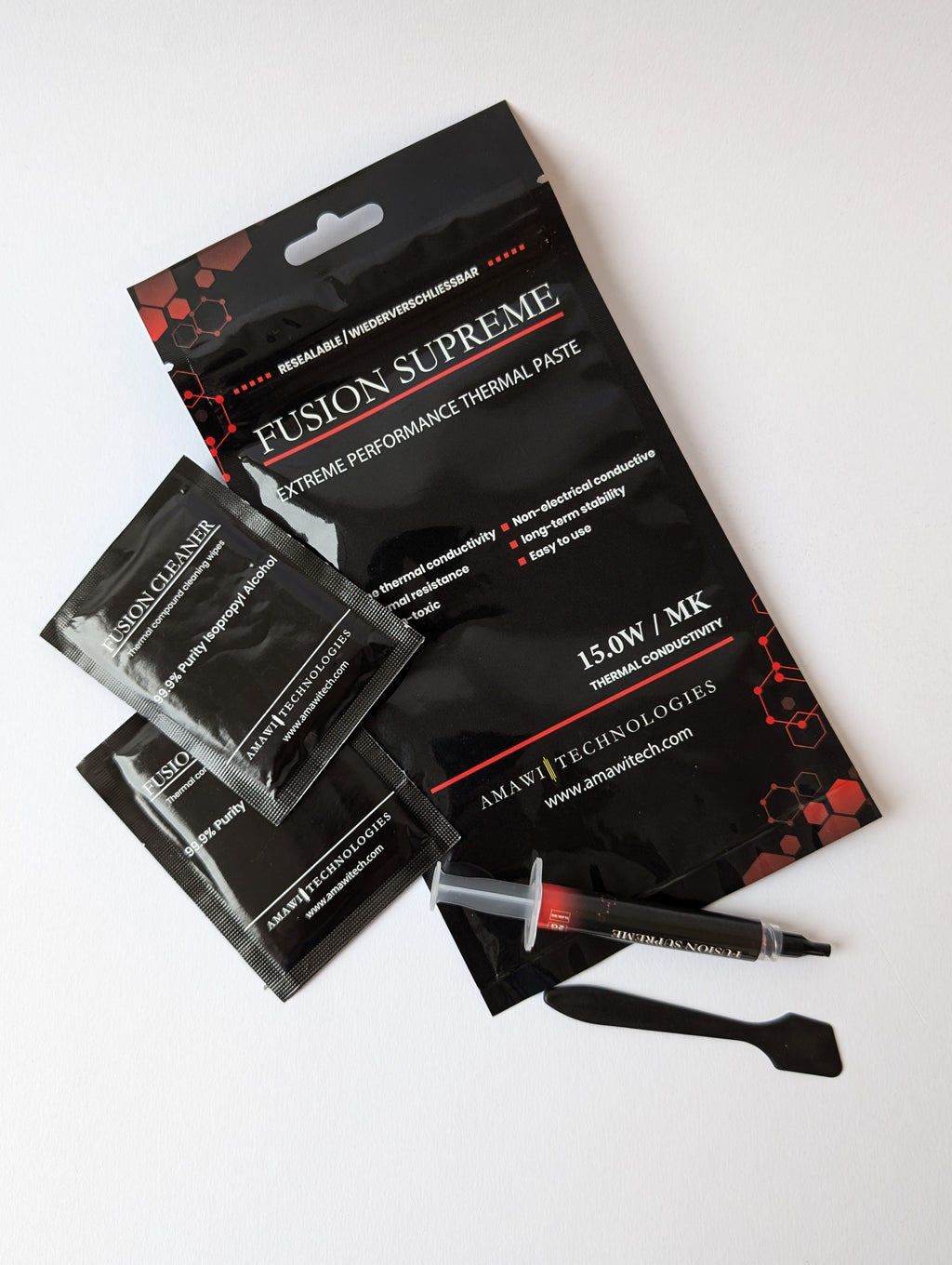Fusion Supreme thermal paste packaging on a white background
